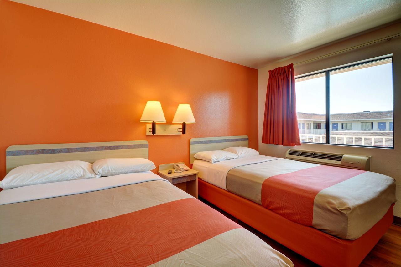 Motel 6-Windsor Locks, CT - Hartford Exterior foto